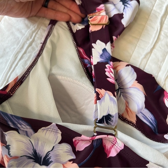 2/$30 Kona Sol one piece floral ruffle swimsuit with side ruching SZ 16W plus - Picture 8 of 14